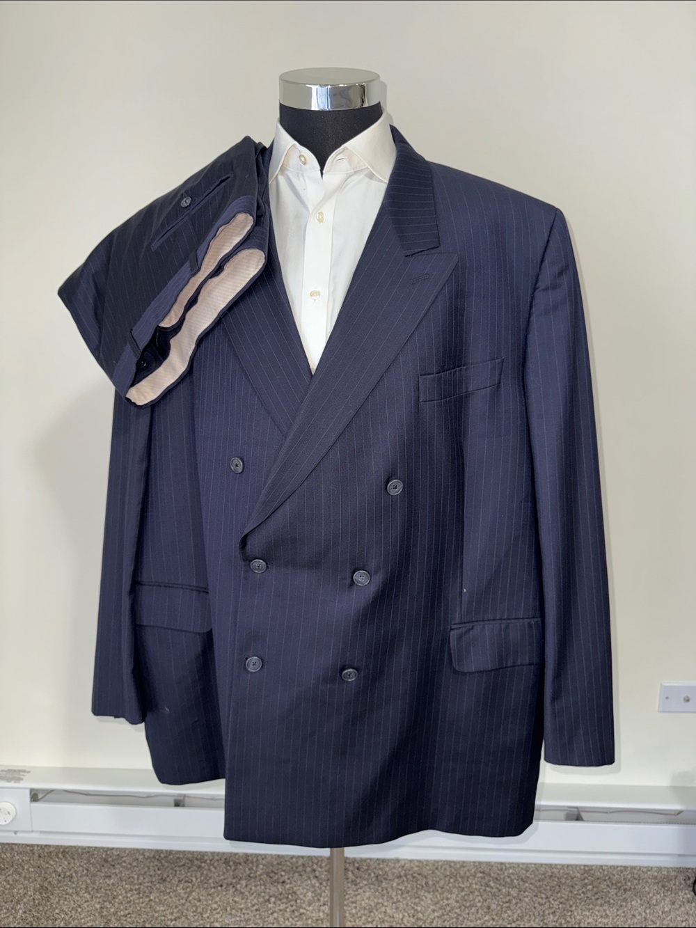 Jack Victor mens 52L navy blue pinstripe 100% wool double breast suit w/ trouser